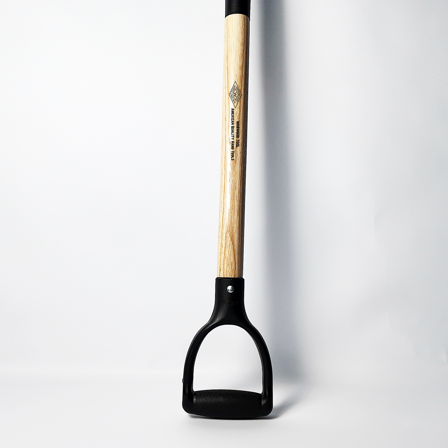 Round Point Shovel - D-Grip - Wood Shaft
